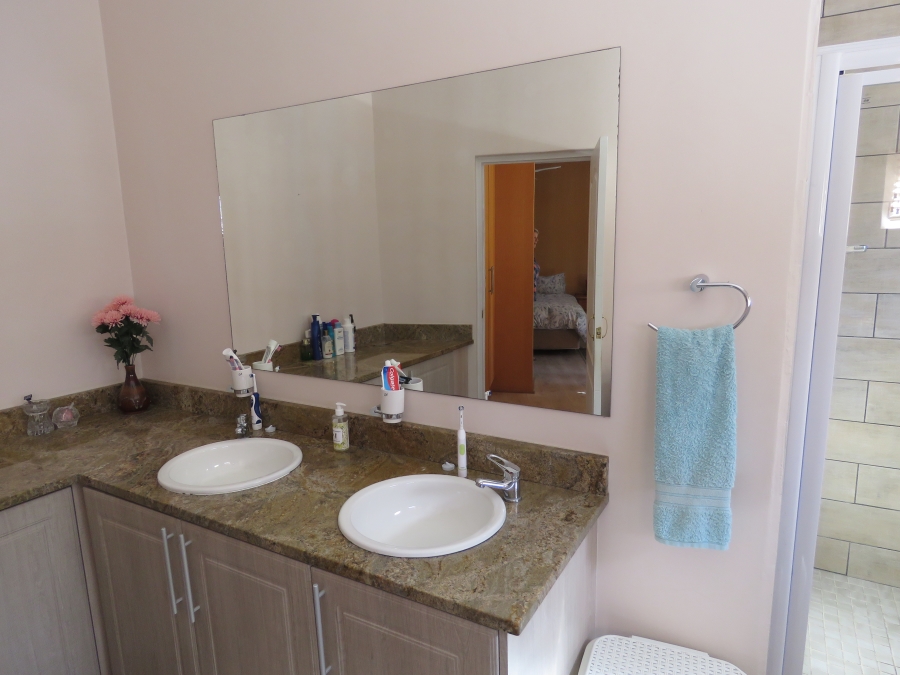 3 Bedroom Property for Sale in West Bank Eastern Cape